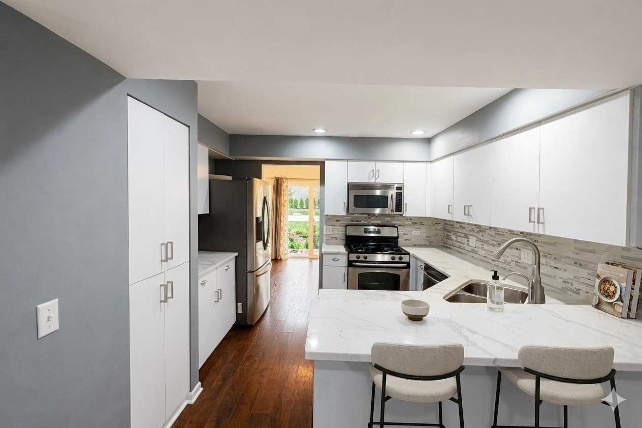 147 White Branch Ct N - Photo 7 of 12