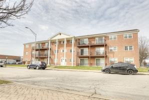 featured image of 6101 W 94th St Apt C7