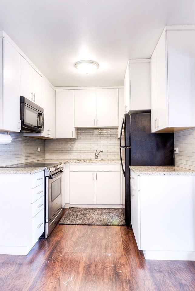 6101 W 94th St Apt C7 - Photo 4 of 16