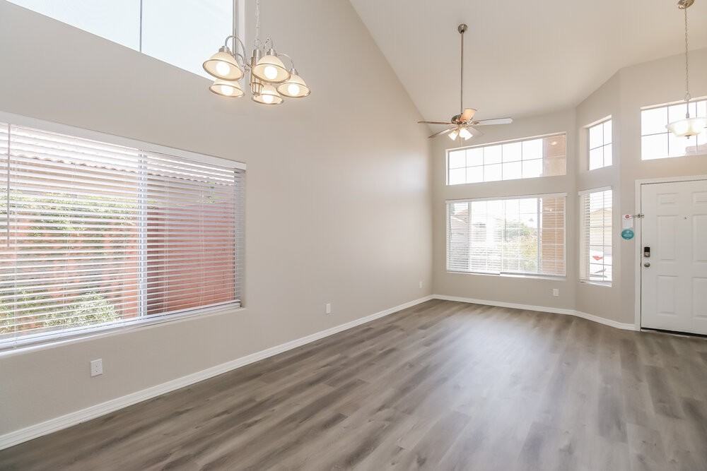 1036 W Olive Ave - Photo 7 of 17