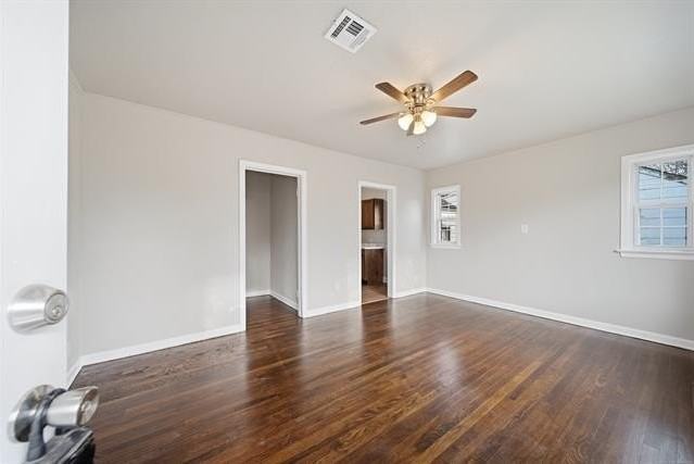 250 S Richmond Ave - Photo 4 of 16