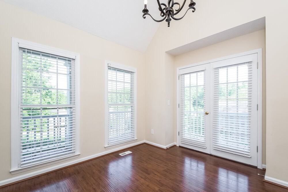 39 Crestview Dr - Photo 3 of 16