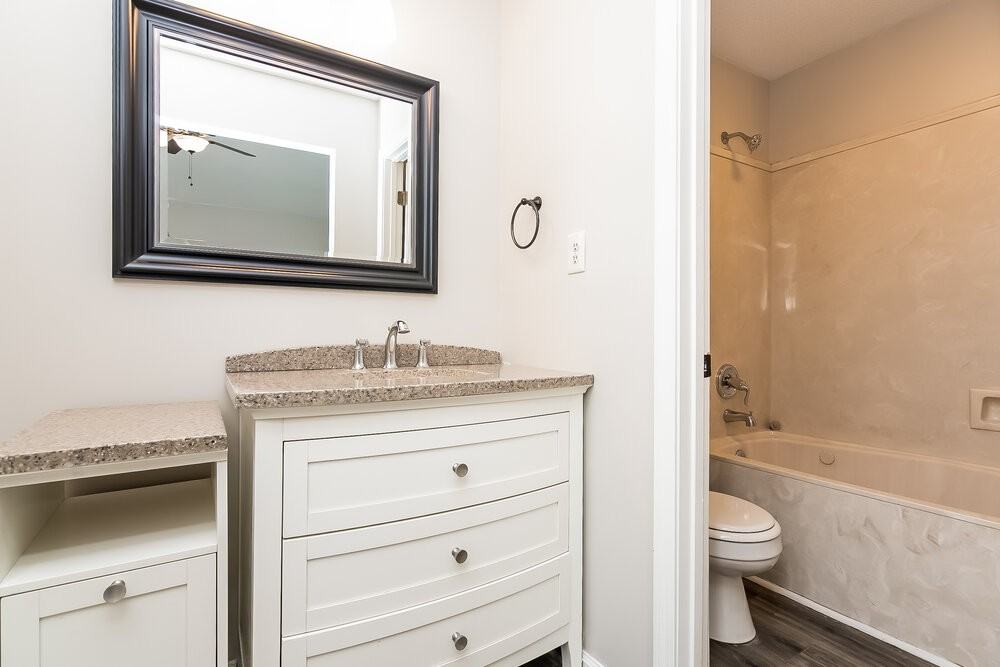 1886 Towson Ln - Photo 7 of 13