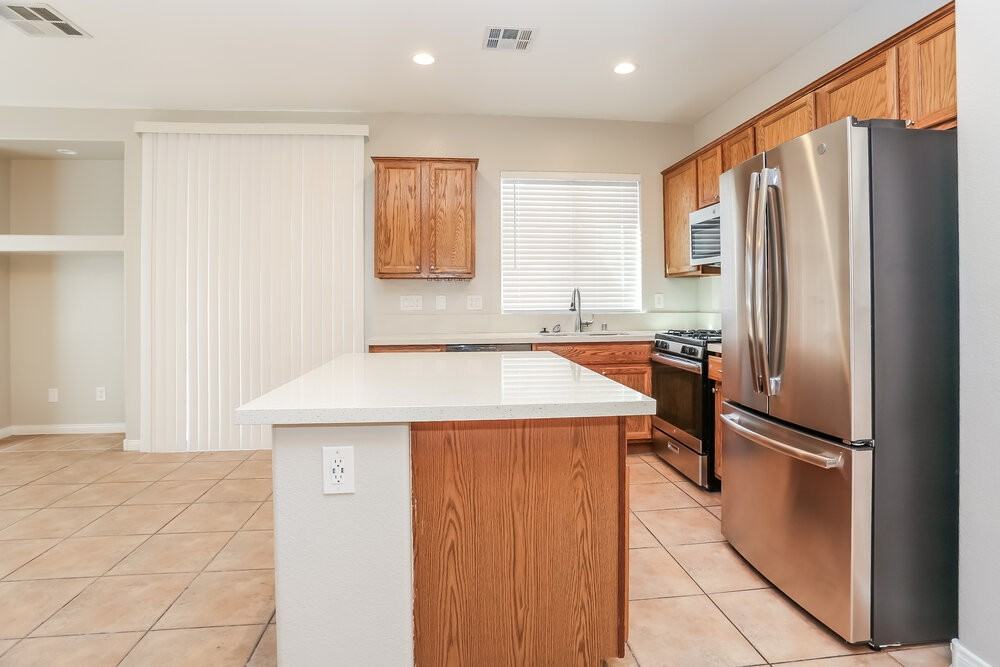 6425 Butterfly Sky St - Photo 7 of 17