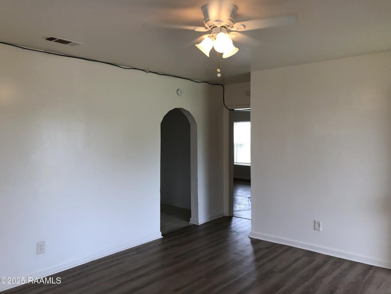 810 Irene St - Photo 7 of 16