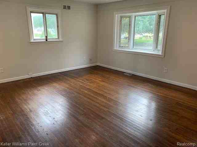 22340 Masch Ave - Photo 4 of 19