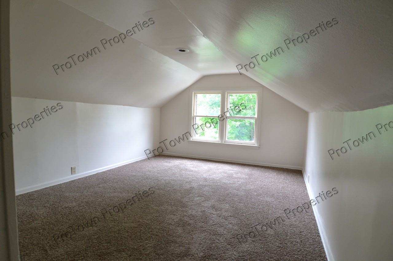 508 South Des Plaines Street - Photo 5 of 8