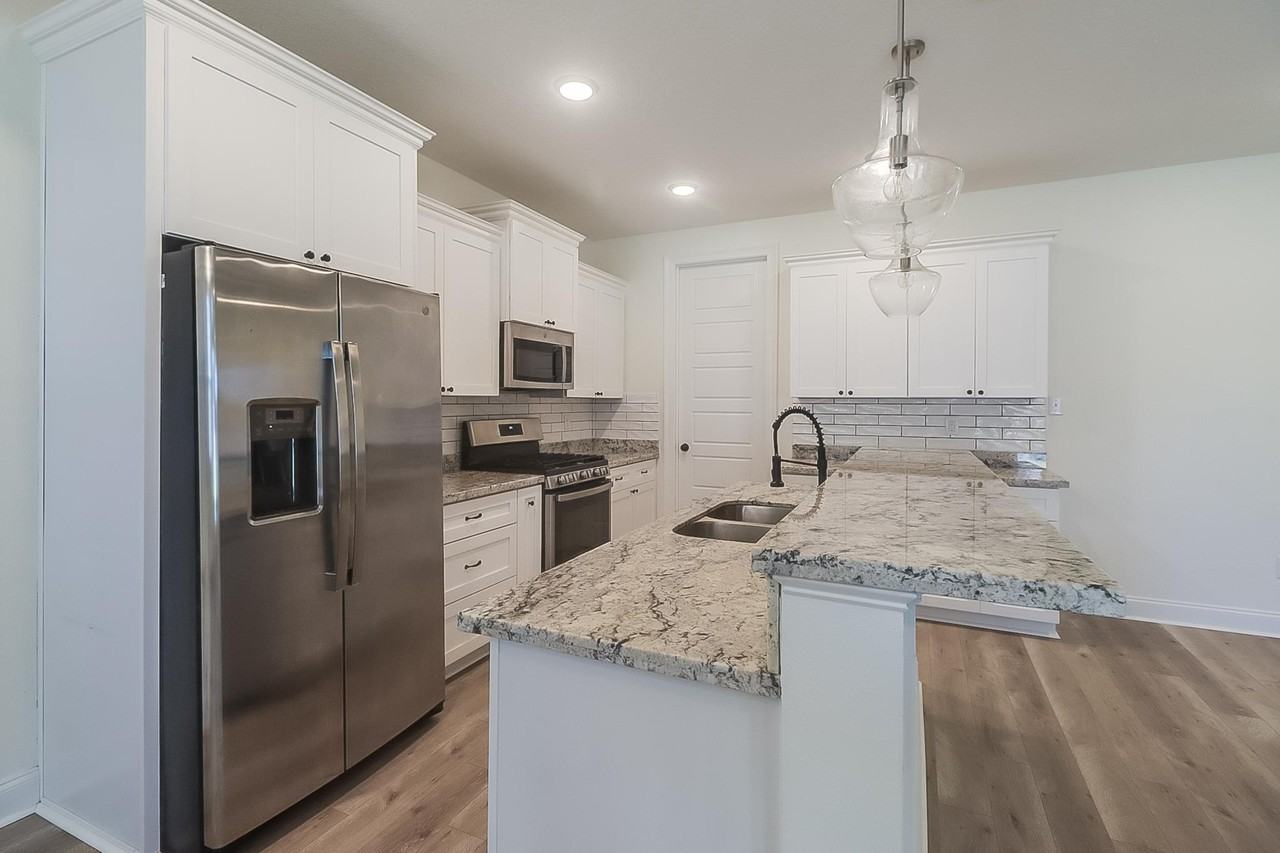 10525 W Landon Green Cir #1 - Photo 4 of 19