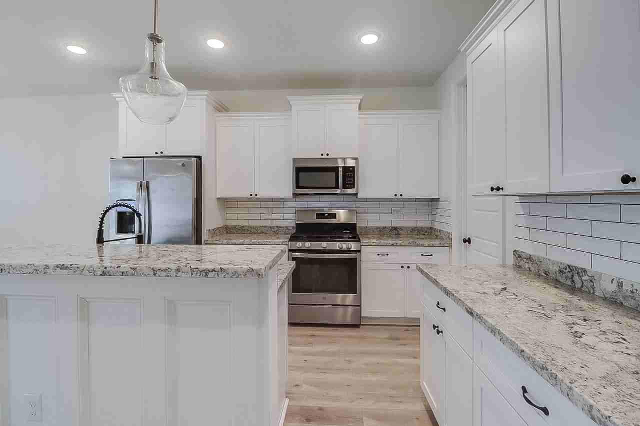 10525 W Landon Green Cir #1 - Photo 5 of 19