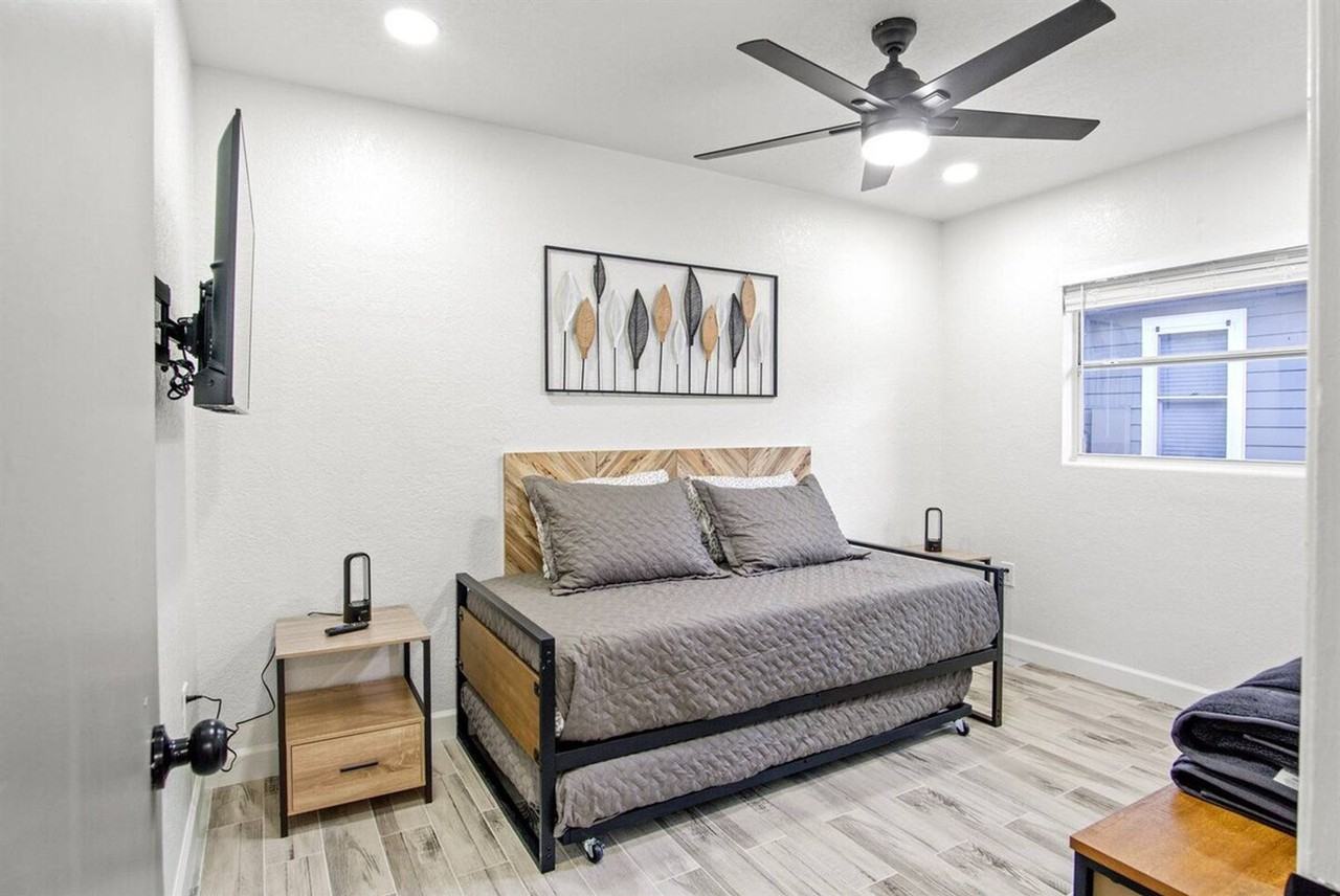 1422 Dauphin Ln #1094223P - Photo 6 of 12