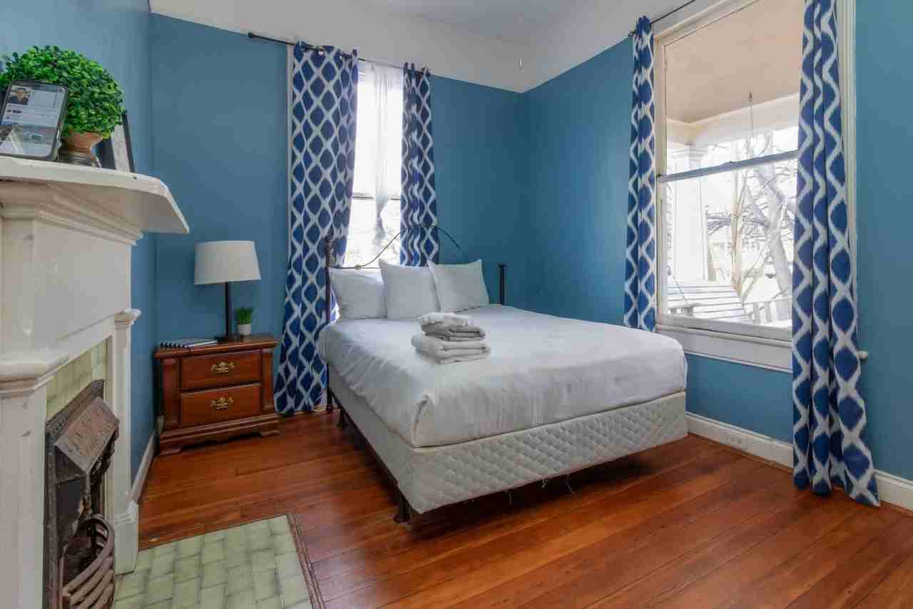 737 3rd Ave #1043441P - Photo 6 of 40