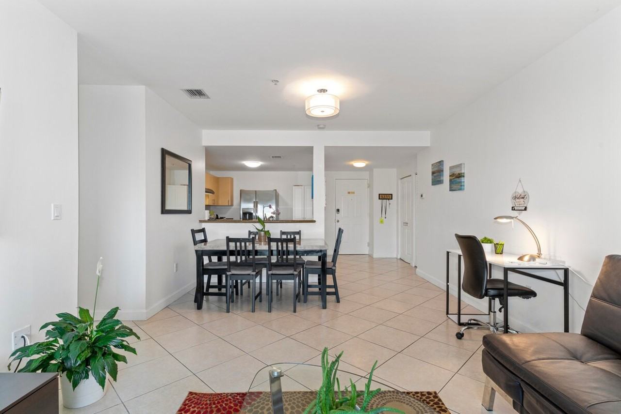 3219 Sw 23rd Ter #1056259P - Photo 2 of 33