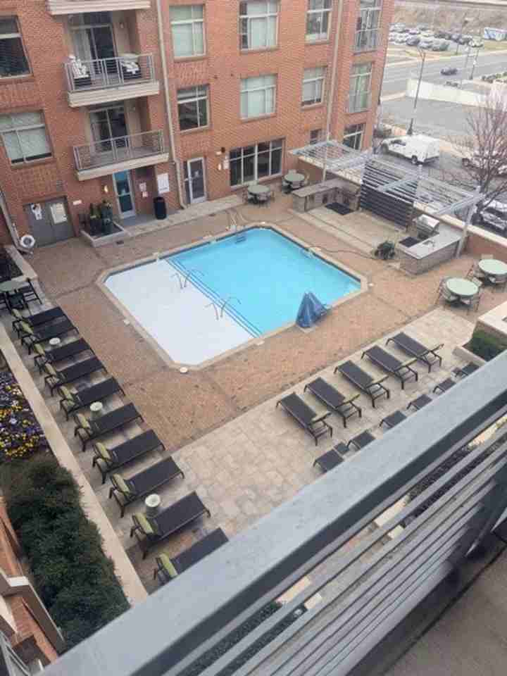 425 W 5th St #1344143P - Photo 3 of 25