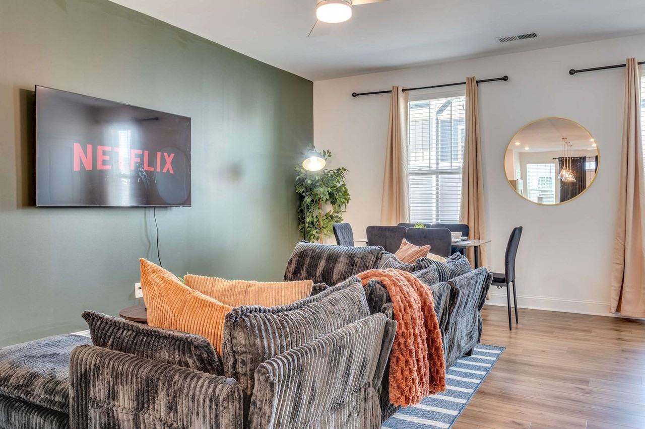 4118 Bunker Dr #1367336P - Photo 2 of 30