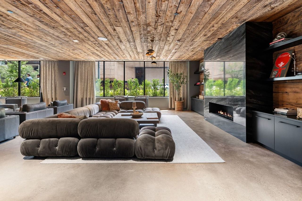 150 Broad St #1383012P - Photo 2 of 50