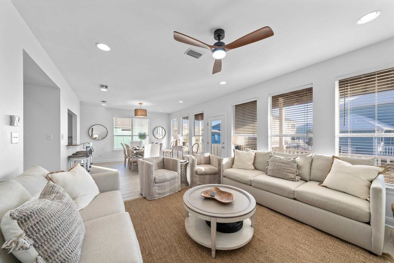 6084 Sawgrass Cir #1391063P - Photo 2 of 31