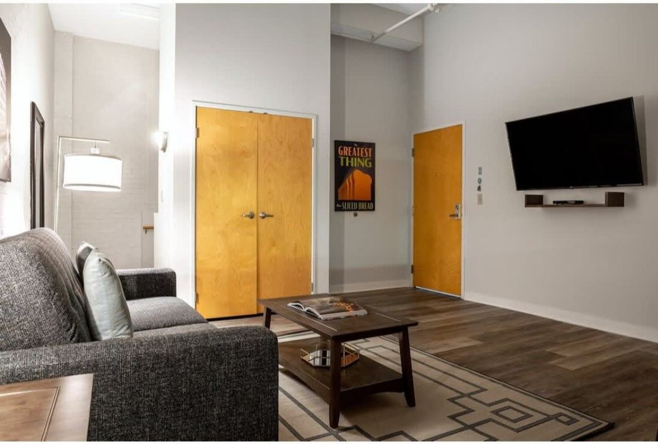 50 N Illinois St #1014219P - Photo 3 of 23