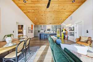 featured image of 268 Everett St