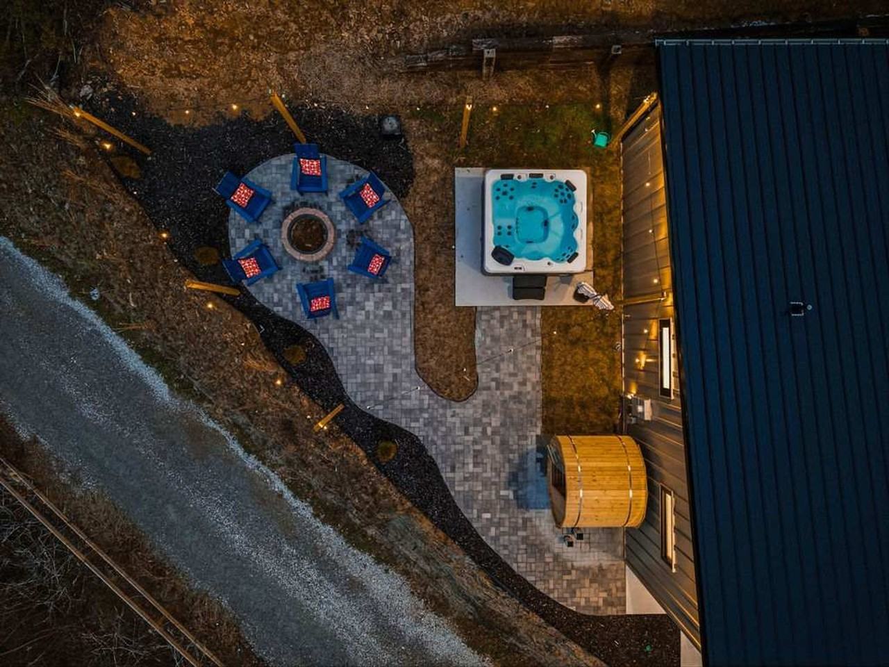 268 Everett St #1404265P - Photo 7 of 50