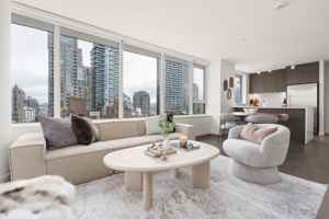 featured image of 1009 Harwood St