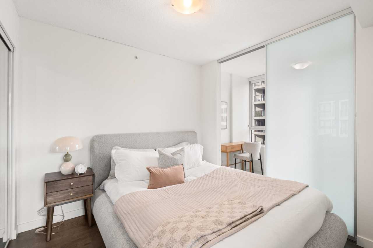 1009 Harwood St #1502457P - Photo 2 of 27