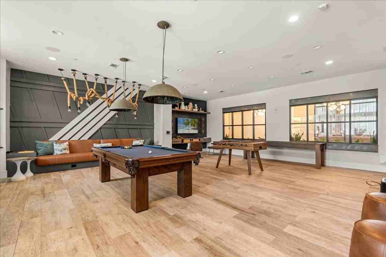 1223 E Plant St #1511055P - Photo 6 of 33