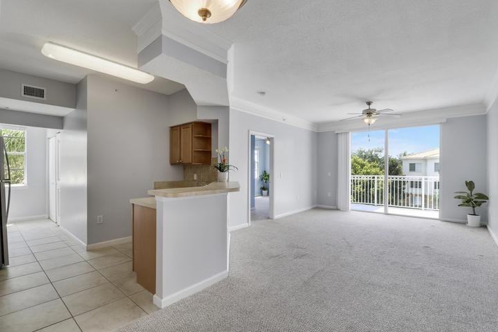 4302 Myrtlewood Circle West - Photo 5 of 8