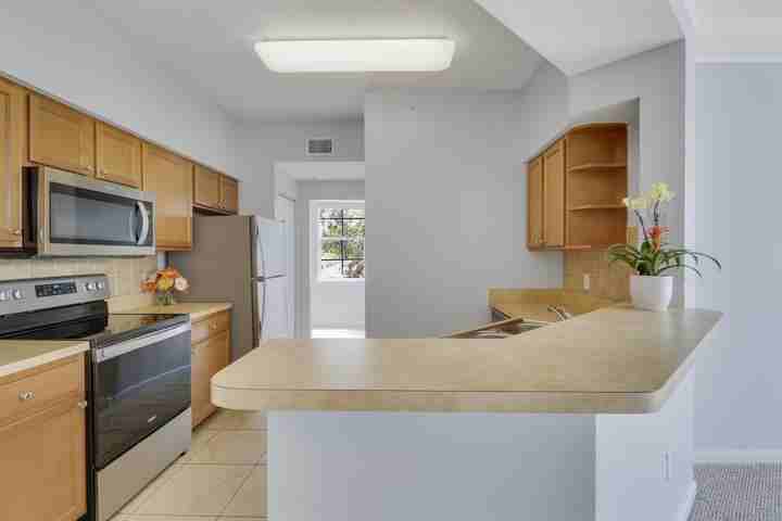 4302 Myrtlewood Circle West - Photo 4 of 8