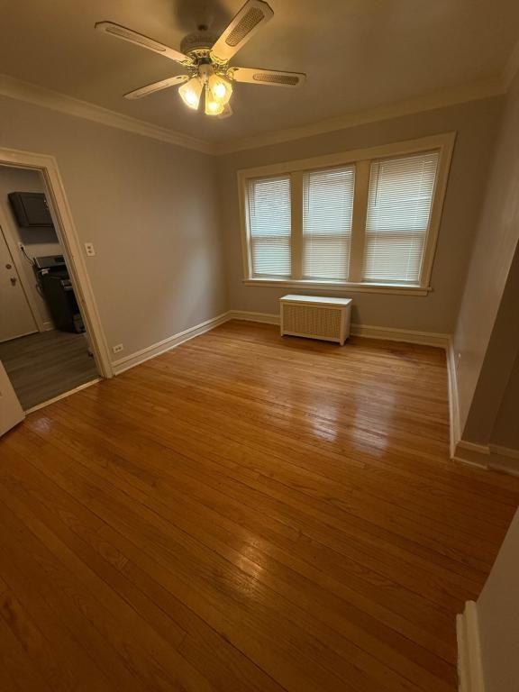 7948 S Essex Ave - Photo 6 of 10