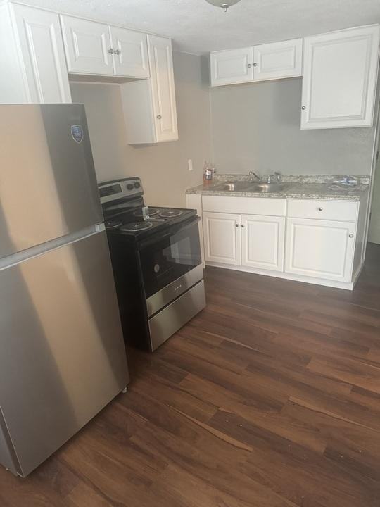 5705 Fountain Rd - Photo 2 of 10