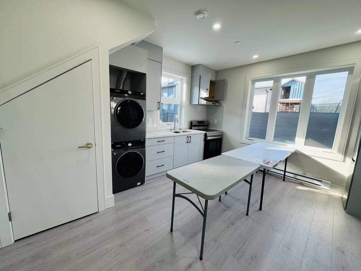 400 East 56th Avenue - Photo 4 of 12