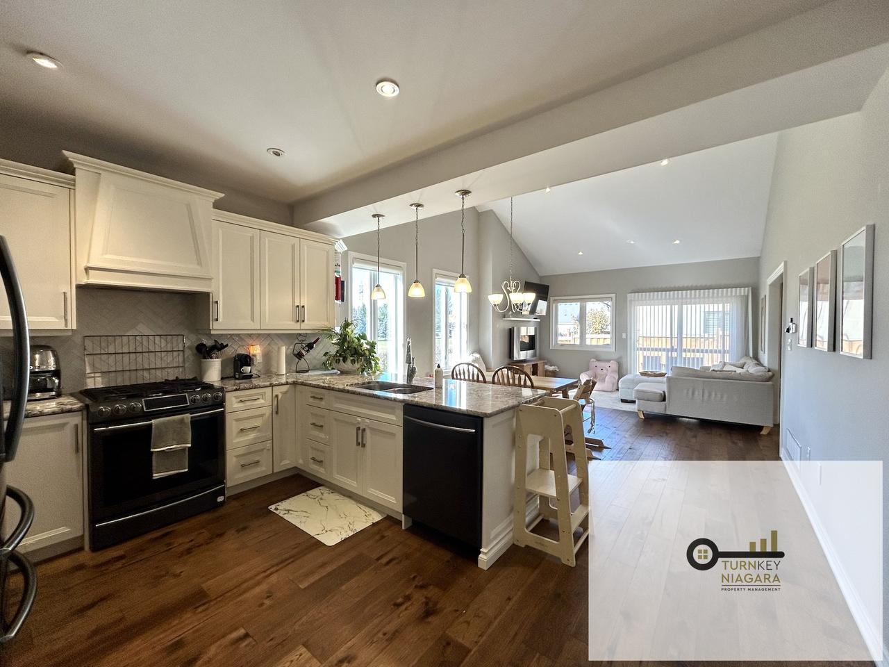 4090 Twenty-Third Street - Photo 5 of 20