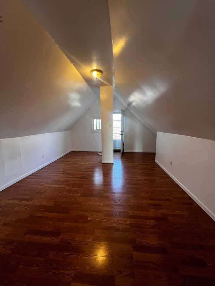 Jessamine Ave - Photo 2 of 6