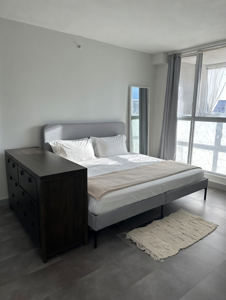 288 East 8th Avenue - Photo 7 of 8