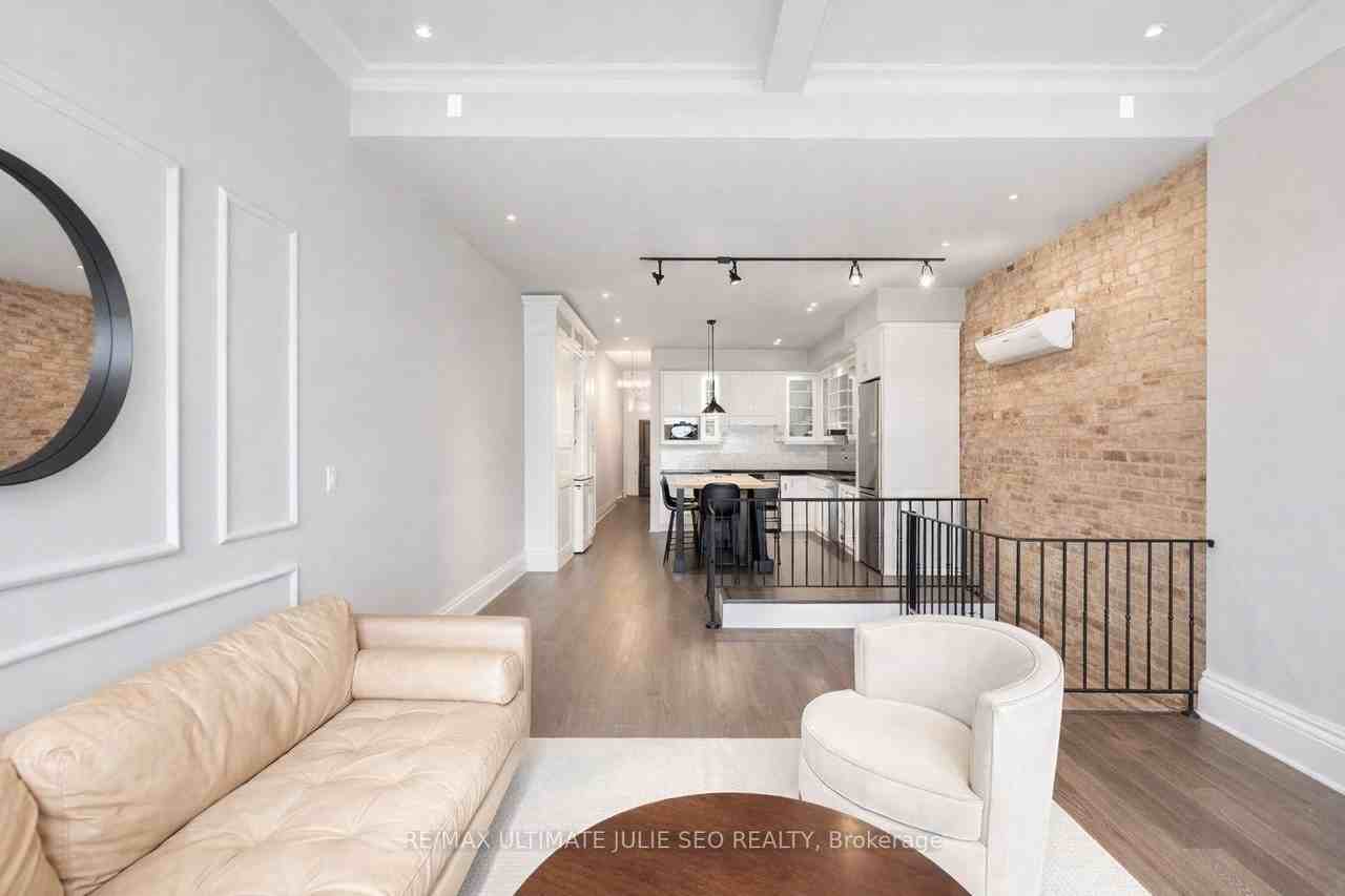 654 Queen Street West - Photo 4 of 18