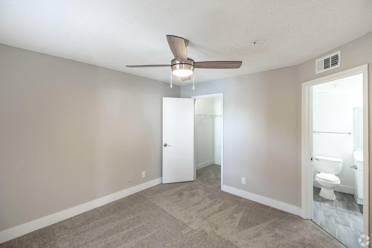 The Point at Naples - Photo 3 of 27