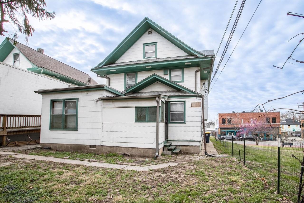 908 E 31st St - Photo 5 of 30