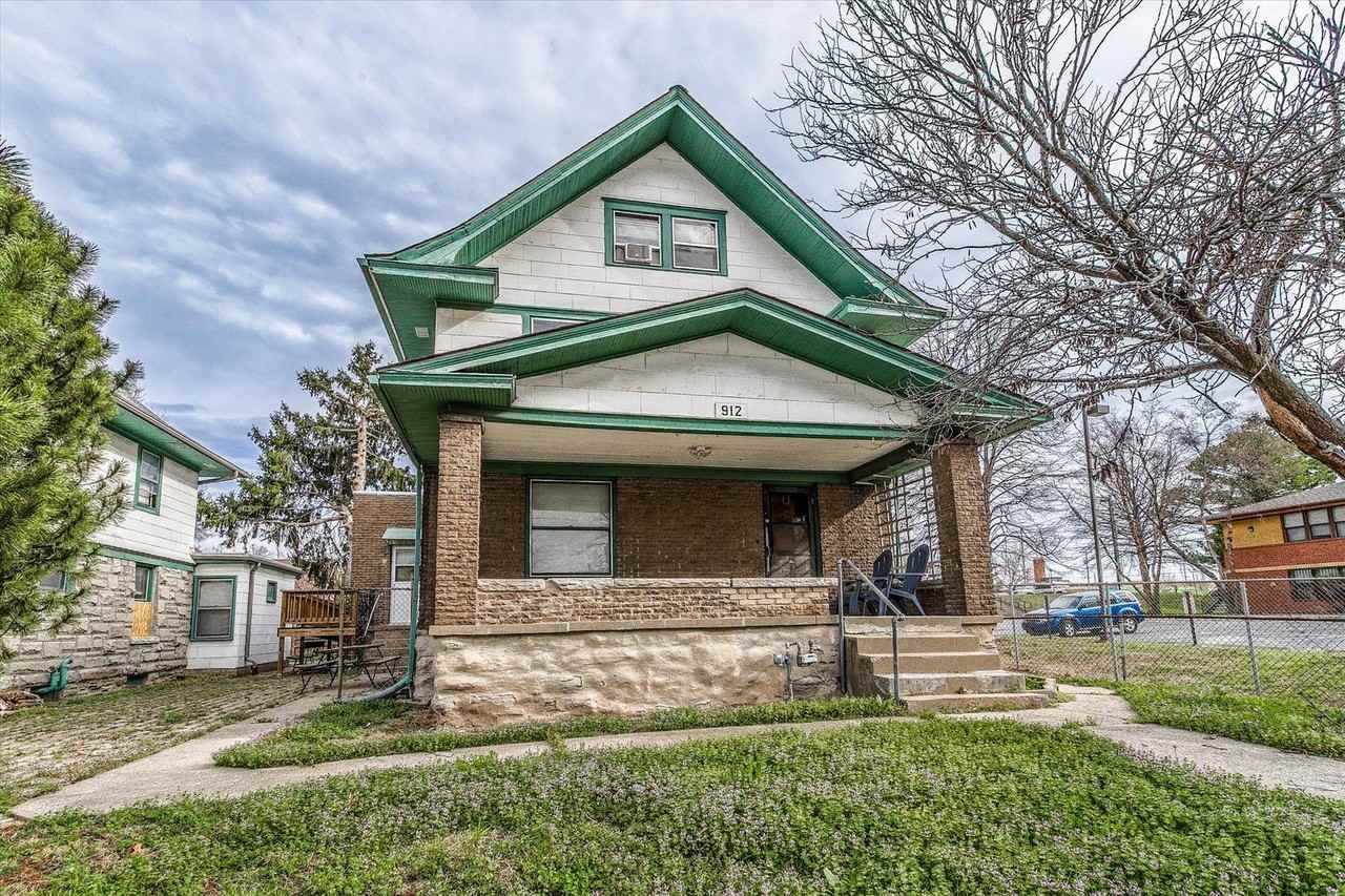 912 E 31st St - Photo 2 of 26