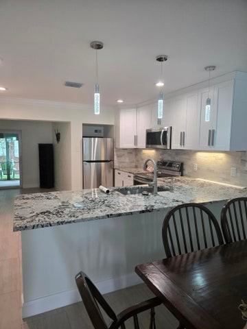 4538 Arthur Street - Photo 4 of 7