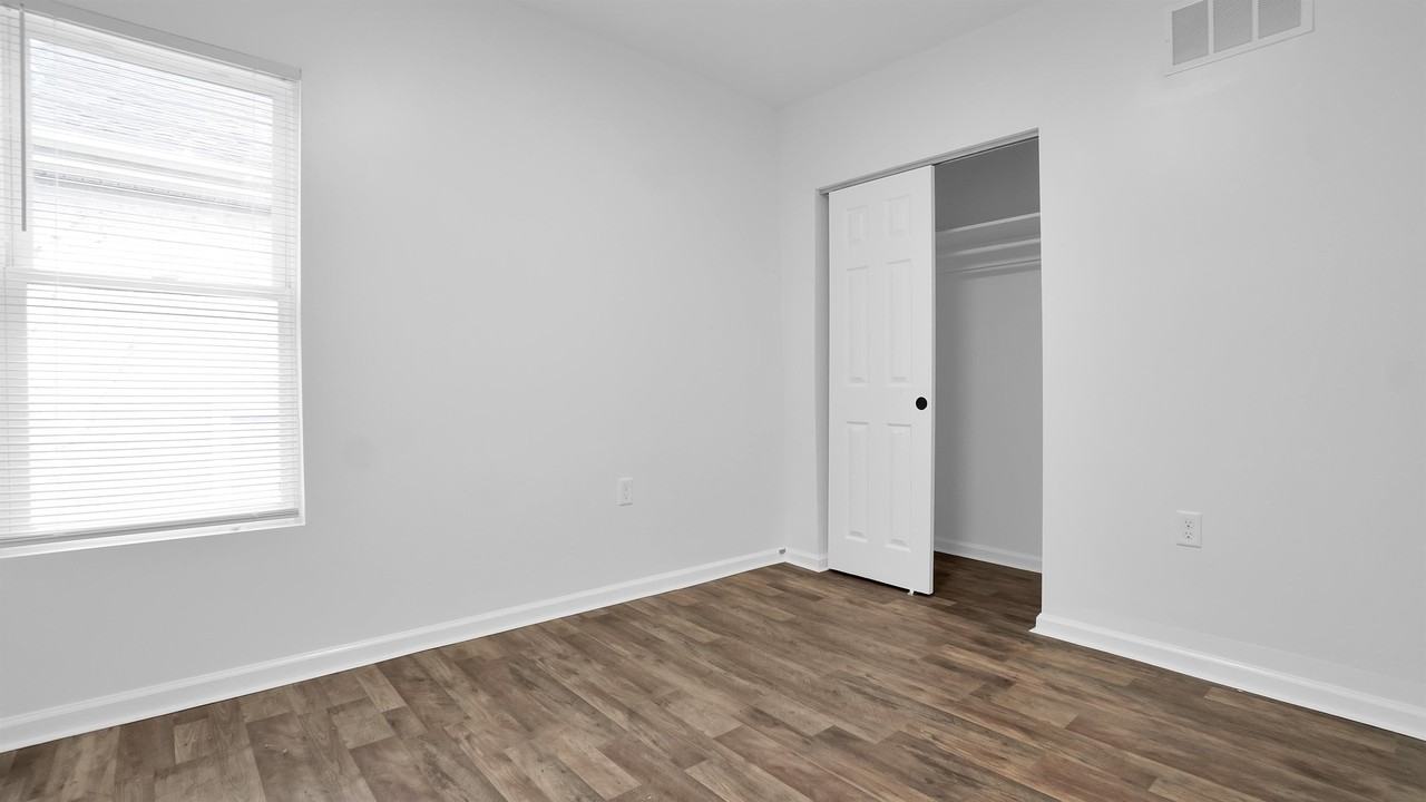 798 Kelton Ave #798 - Photo 6 of 15