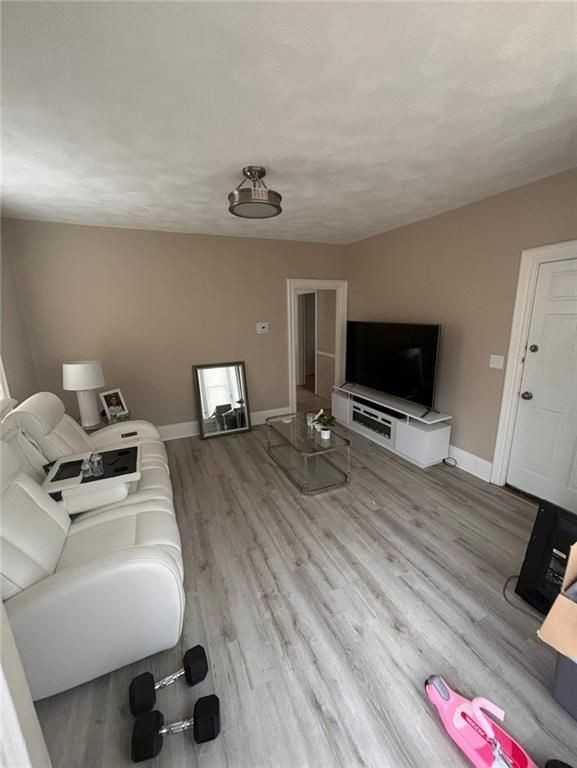 100 Vandewater St - Photo 5 of 9