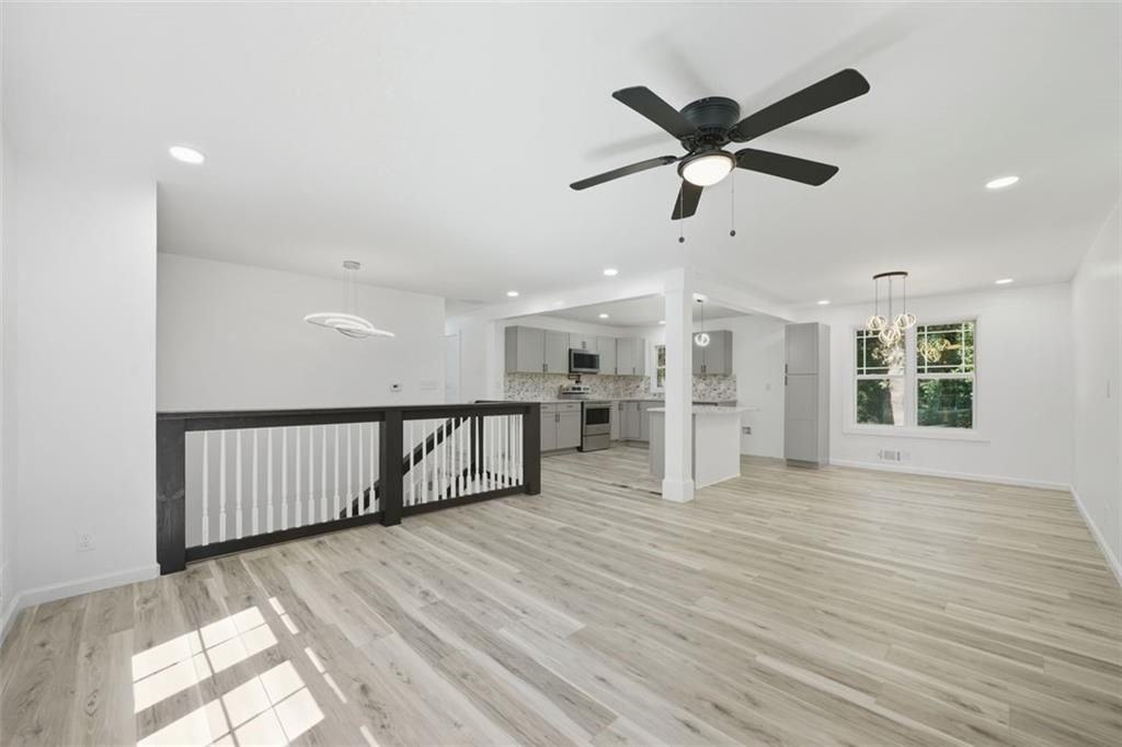 3920 Wedgefield Cir - Photo 5 of 23