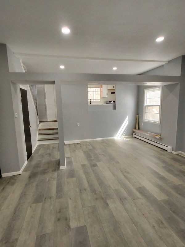 317 Mill Rock Rd - Photo 4 of 16