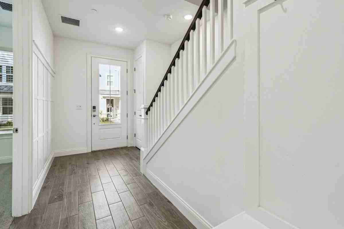 1927 Risby Aly - Photo 5 of 37