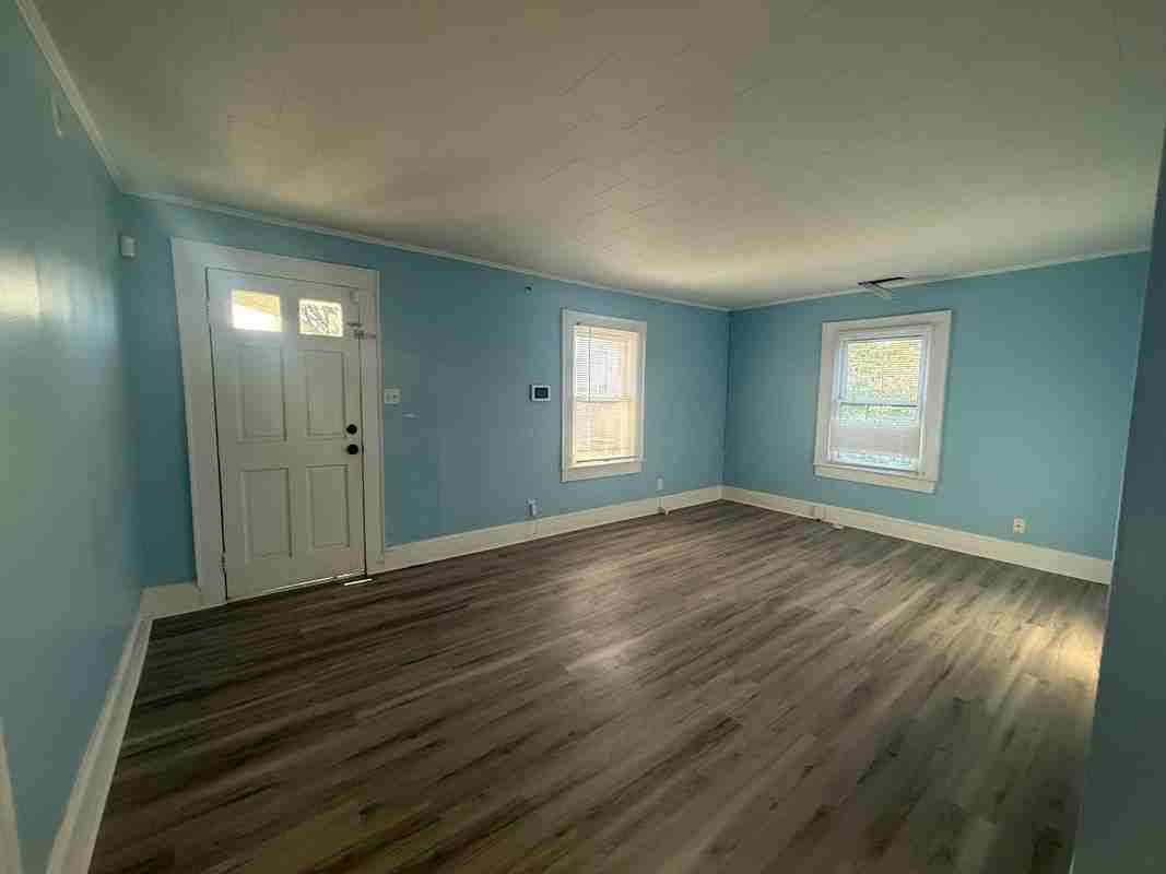 706 Mcpherson St - Photo 3 of 12