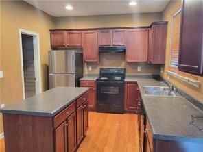 945 Pierce Brennen Dr - Photo 4 of 18