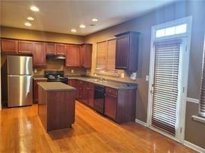 945 Pierce Brennen Dr - Photo 5 of 18