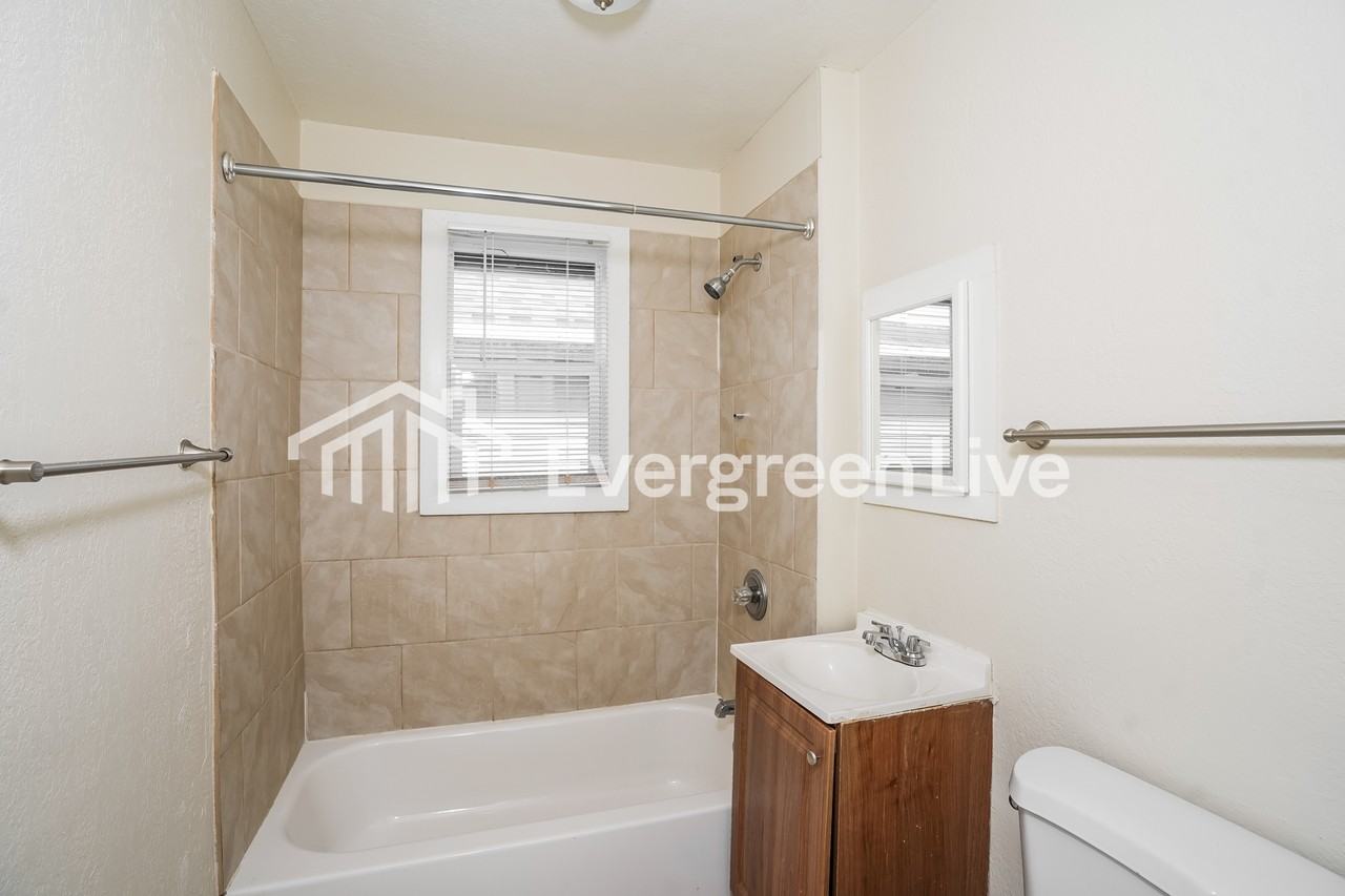 2443 N 53rd St - Photo 5 of 14