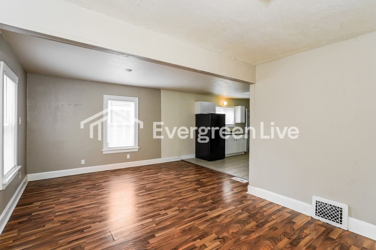 2443 N 53rd St - Photo 6 of 14