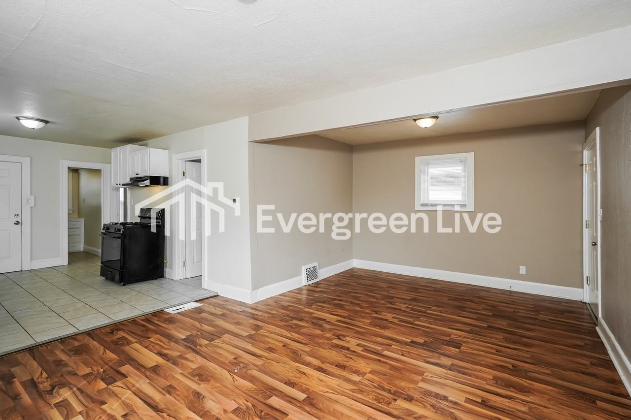 2443 N 53rd St - Photo 7 of 14